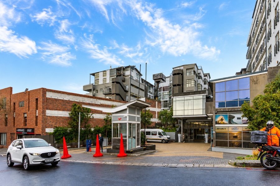 2 Bedroom Property for Sale in Woodstock Western Cape